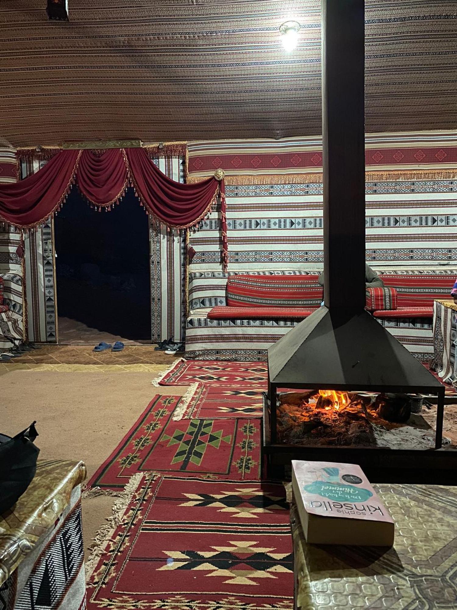 Omar Ghazi Camp 호텔 와디럼 외부 사진