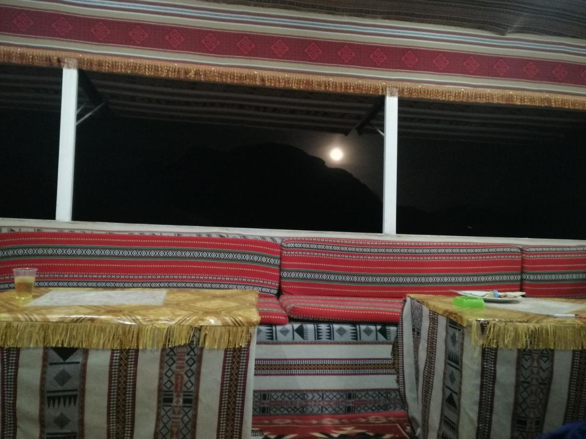 Omar Ghazi Camp 호텔 와디럼 외부 사진